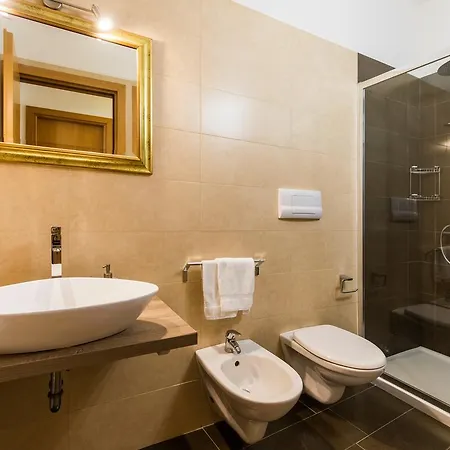 Antiche Rive Holidays Aparthotel Salò