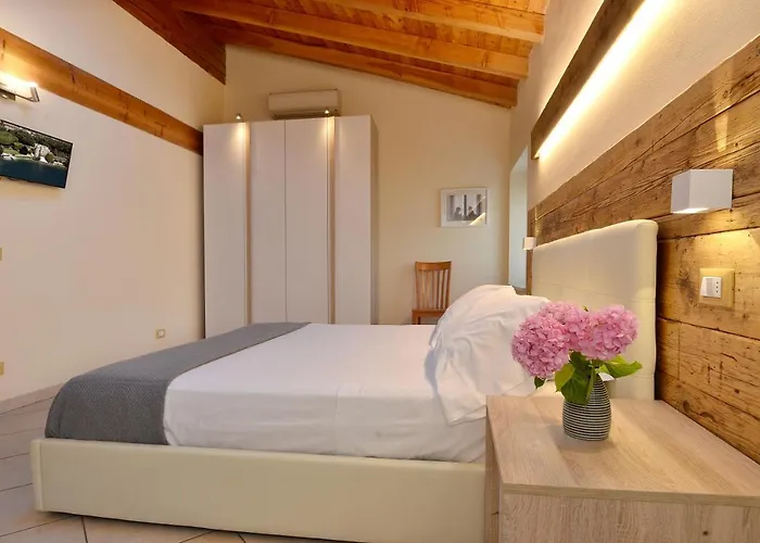 Antiche Rive Holidays 4*