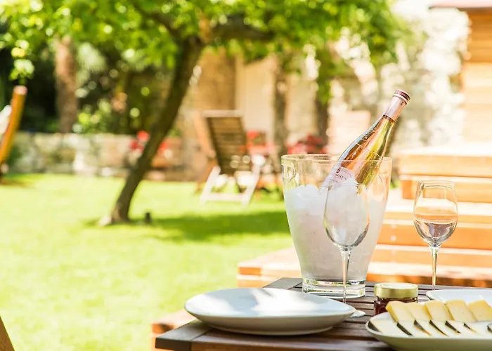 Antiche Rive Holidays Apartmanhotel Salò