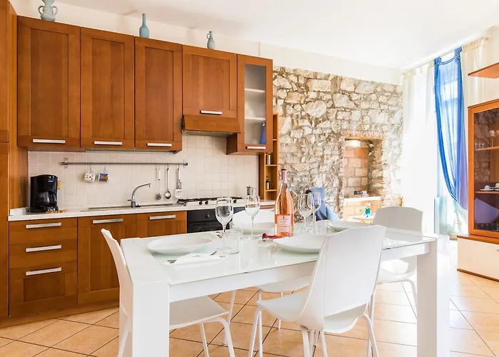 Antiche Rive Holidays 4* Salò